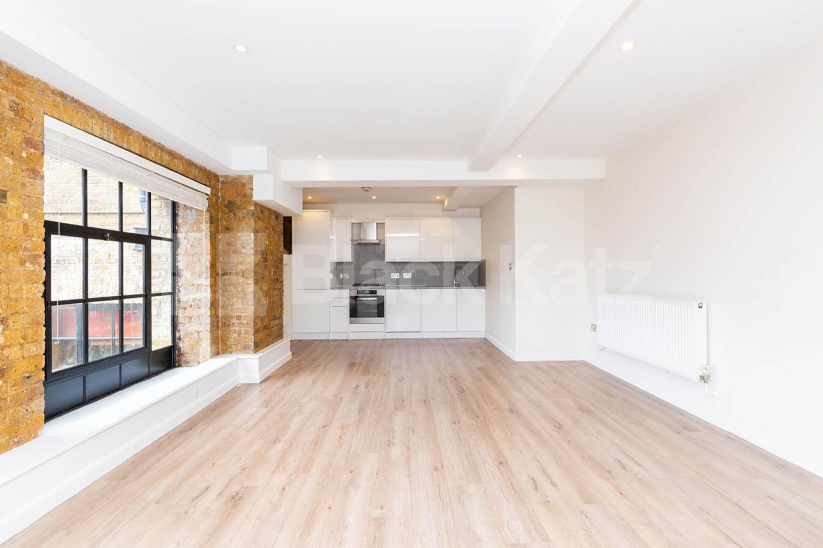 spacious 2 bedroom warehouse conversion with concierge  Springfield House lofts - Tyssen Street, Dalston